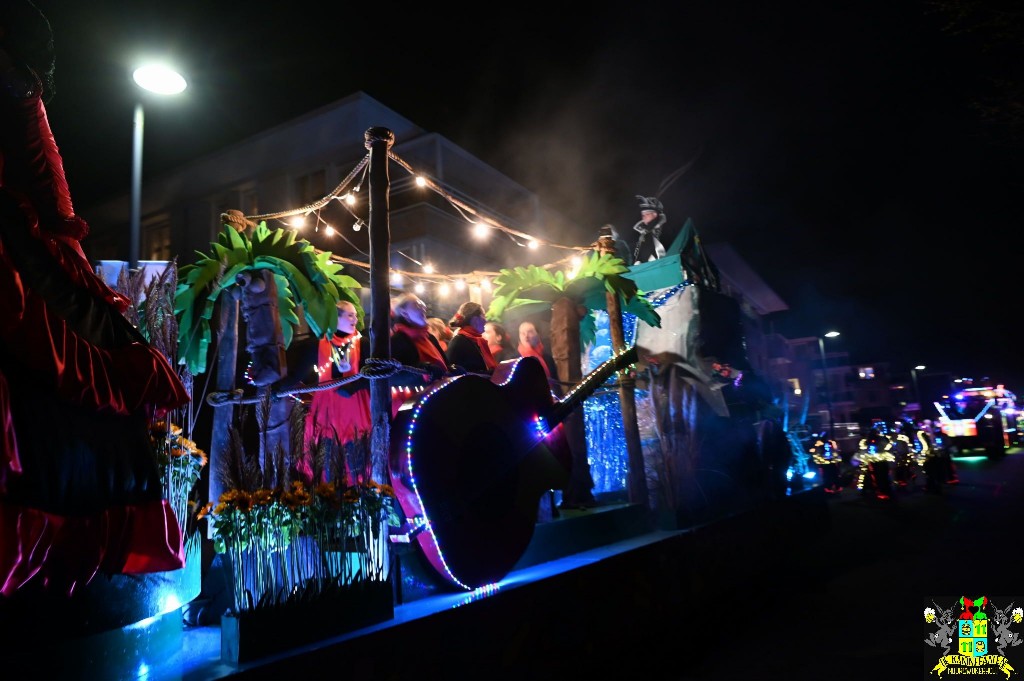 ../Images/Verlichte optocht Noordwijk 2026 011.jpg